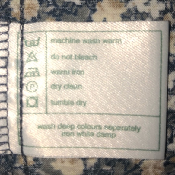 Laura Ashley Floral Long-Sleeved ButtonDown Blouse - Picture 9 of 10